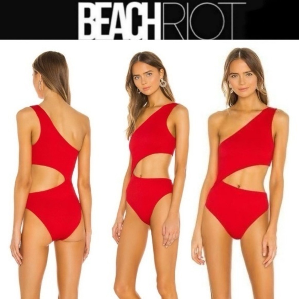 Beach Riot Celine One Piece in Red sz L $148